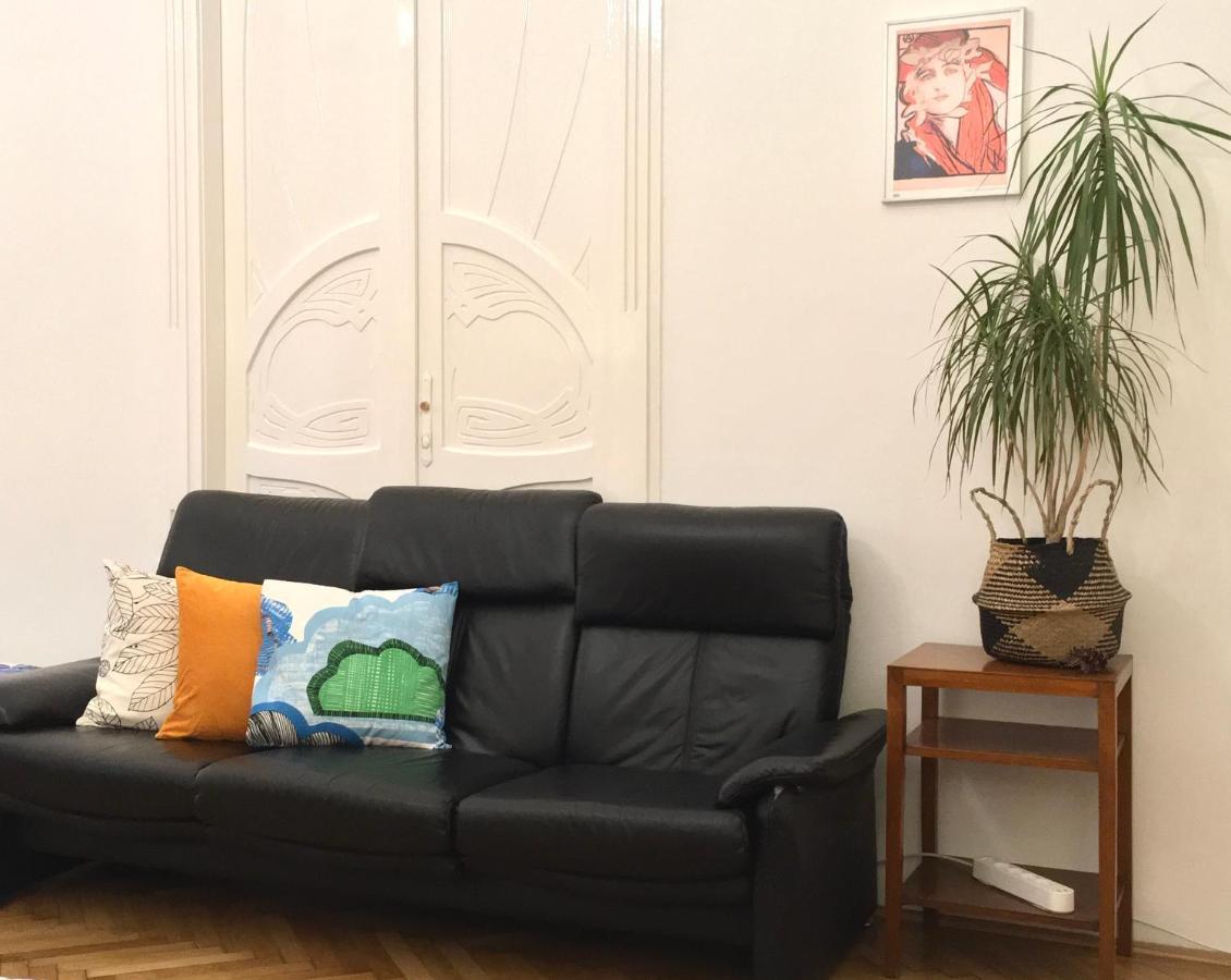 Albergue Gaia Astoria Budapest Exterior foto